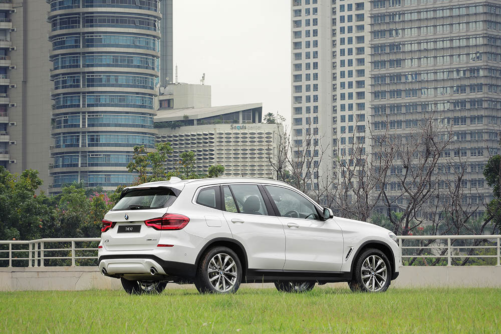 Harga BMW X1 Baru