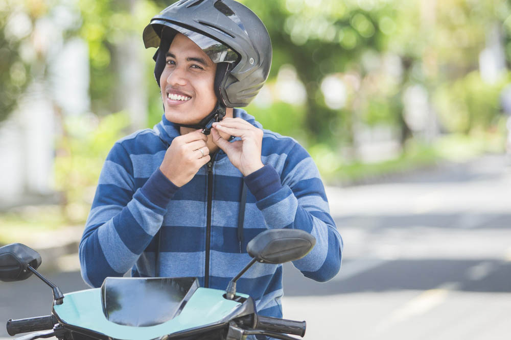 5 hal yang tidak boleh dilakukan pada helm