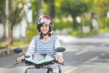 Cara Belajar Naik Motor Buat Kamu Yang Tidak Bisa Bersepeda - Seva.id