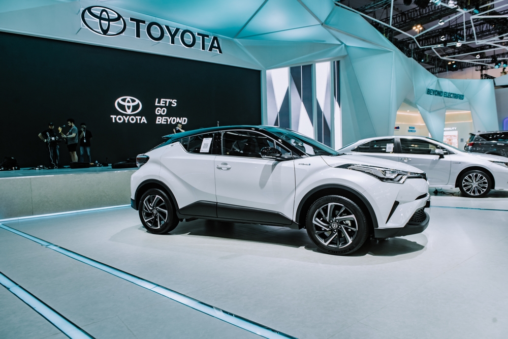 harga toyota C-HR