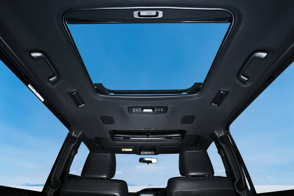 moonroof toyota voxy