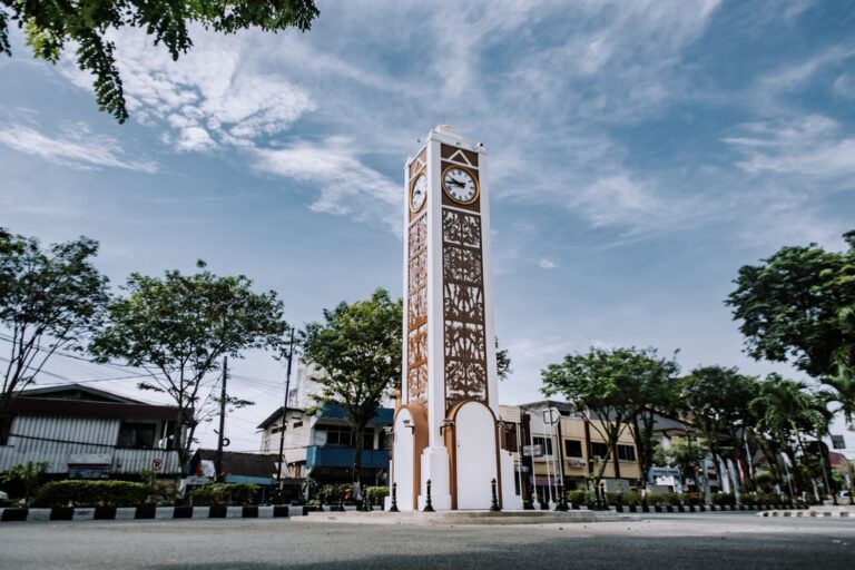 20 Tempat Wisata Balikpapan: Wisata Alam, Kuliner & Pantai