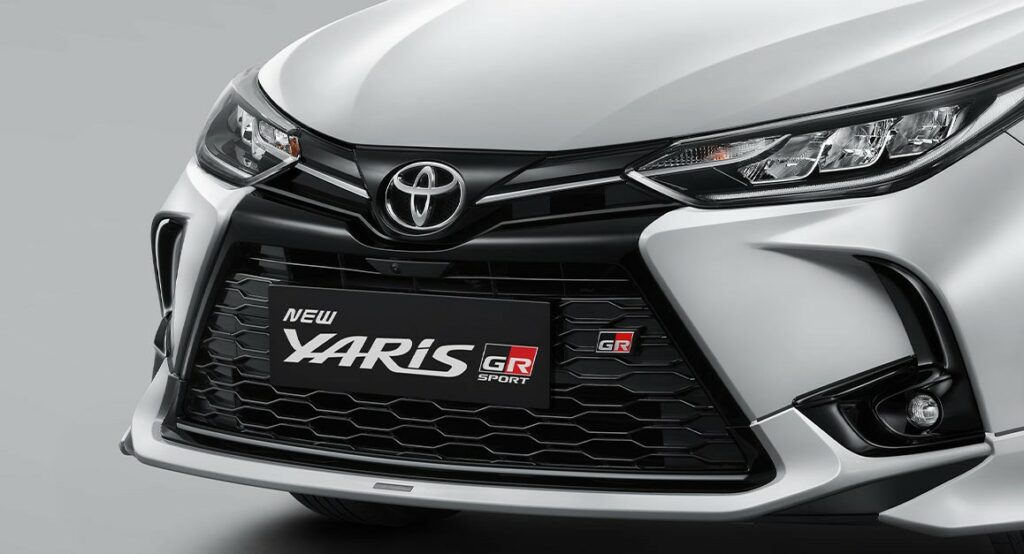 grill mobil toyota new yaris