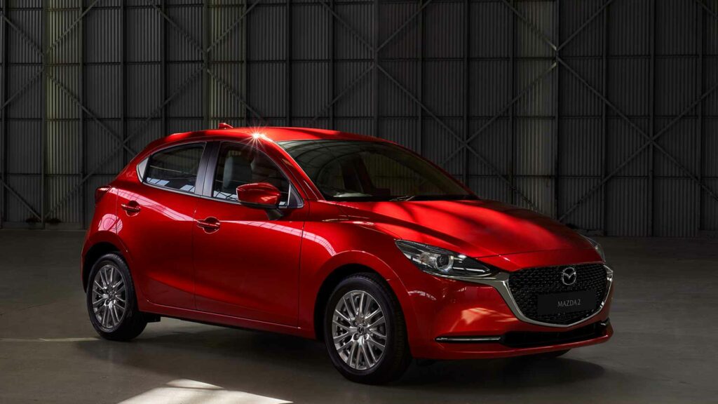 rekomendasi mobil hatchback - mazda 2