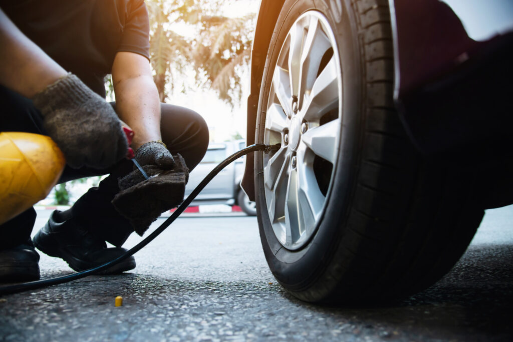 Checklist Persiapan Sebelum Travelling Bareng Mobil Sedan